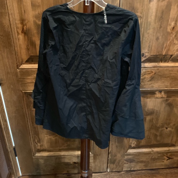 Bell sleeve top - Picture 4 of 6